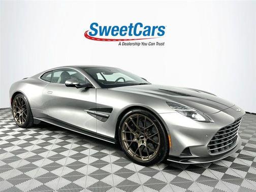 2025 Aston Martin Vanquish Base