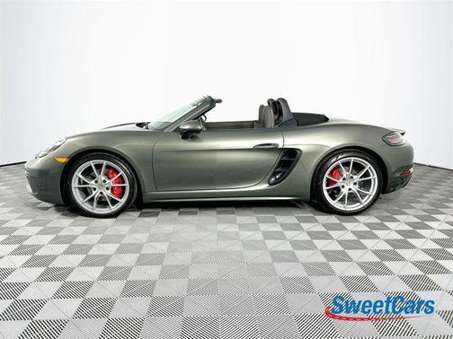 2024 Porsche 718 Boxster S