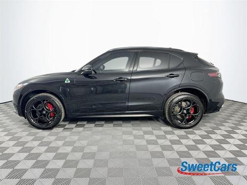 2024 Alfa Romeo Stelvio Quadrifoglio