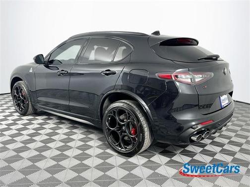2024 Alfa Romeo Stelvio Quadrifoglio