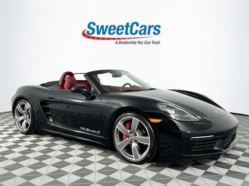 2025 Porsche 718 Boxster S