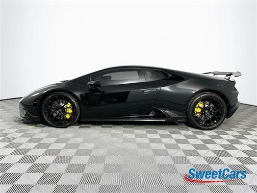 2021 Lamborghini Huracan EVO Base