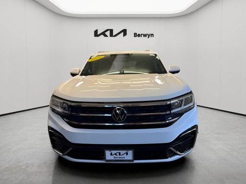 White 2022 Volkswagen Atlas Cross Sport 3.6L V6 SEL R-Line