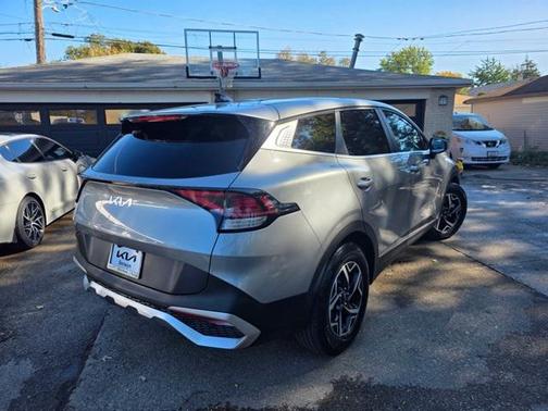 2024 Kia Sportage LX