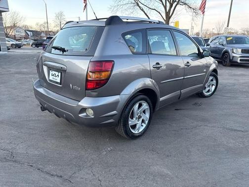2004 Pontiac Vibe Base