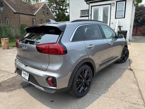 2022 Kia Niro Touring SE