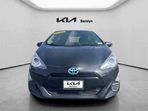 2016 Toyota Prius c Two