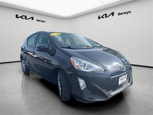 2016 Toyota Prius c Two
