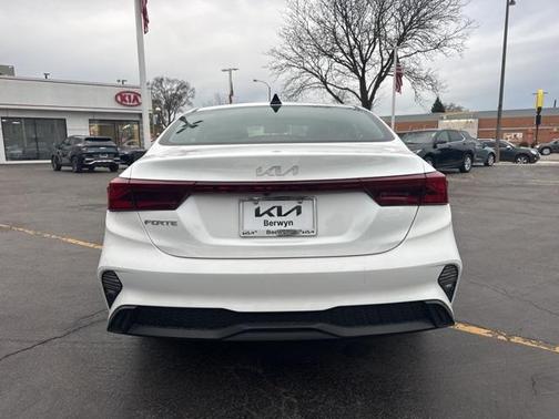 2024 Kia Forte LXS