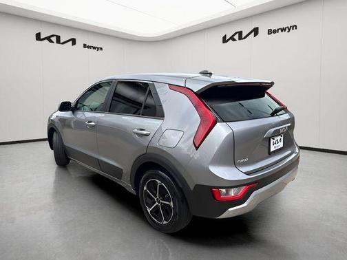 Steel Gray 2024 Kia Niro LX