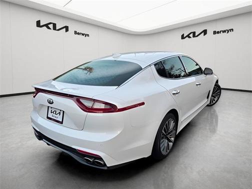 2019 Kia Stinger Base
