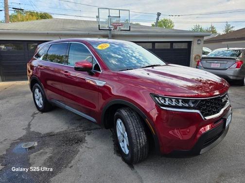 2022 Kia Sorento LX