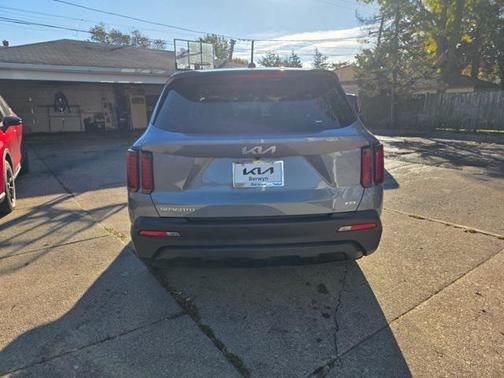 2023 Kia Sorento LX