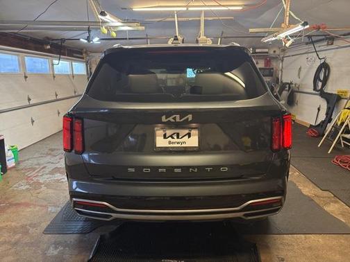 2022 Kia Sorento SX