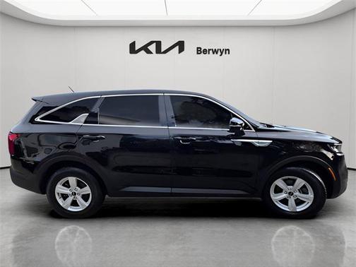 2022 Kia Sorento LX