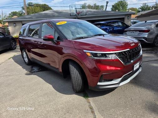 2023 Kia Carnival LX