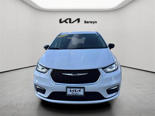 2024 Chrysler Pacifica Hybrid Select