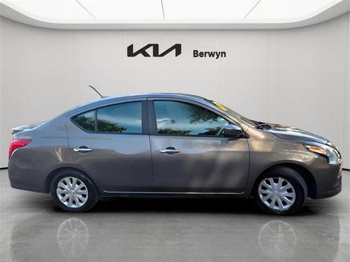 2015 Nissan Versa 1.6 SV