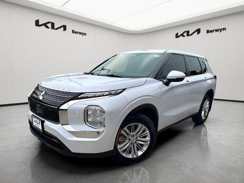 White Diamond 2024 Mitsubishi Outlander ES 2.5 S-AWC