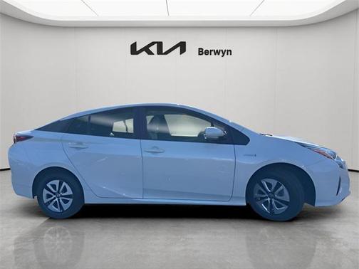 2016 Toyota Prius Three