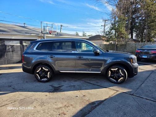 2023 Kia Telluride S