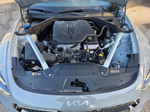 2023 Kia Stinger GT-Line