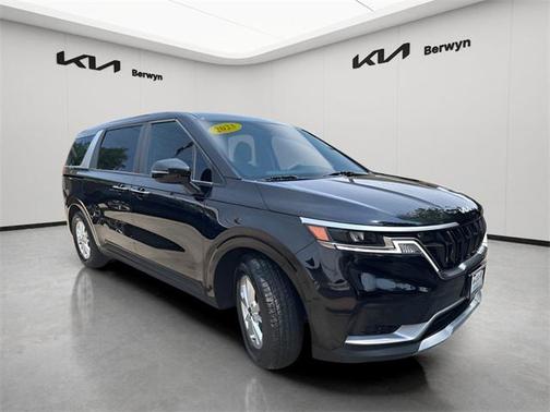 2023 Kia Carnival LX