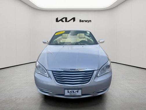 2012 Chrysler 200 Touring