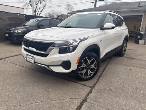 2022 Kia Seltos EX