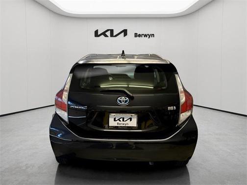 2016 Toyota Prius c Two