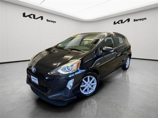 2016 Toyota Prius c Two