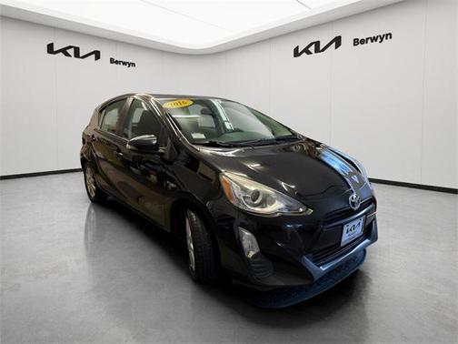 2016 Toyota Prius c Two