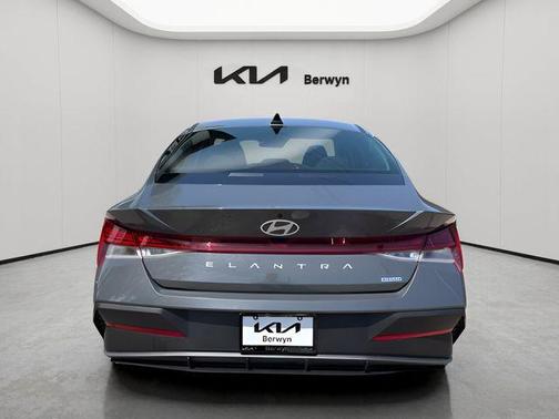 Ecotronic Gray Pearl 2024 Hyundai ELANTRA HEV Blue