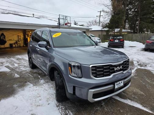 2023 Kia Telluride S
