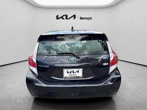 2016 Toyota Prius c Two