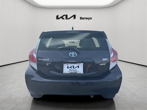 2016 Toyota Prius c Two
