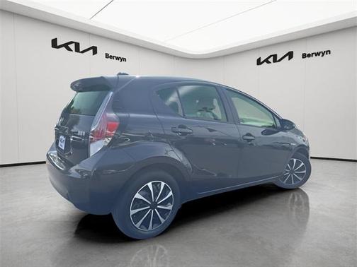 2016 Toyota Prius c Two