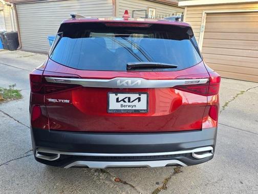 2023 Kia Seltos S