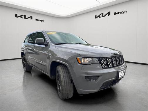 2022 Jeep Grand Cherokee Laredo