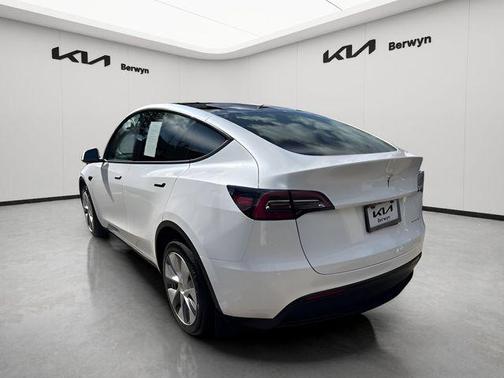 Pearl White Multi-Coat 2023 Tesla Model Y Long Range Dual Motor All-Wheel Drive