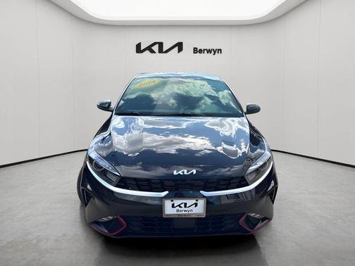 Aurora Black 2024 Kia Forte GT-Line