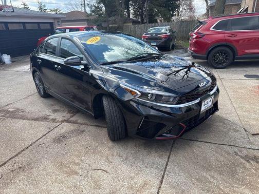 Aurora Black 2024 Kia Forte GT-Line