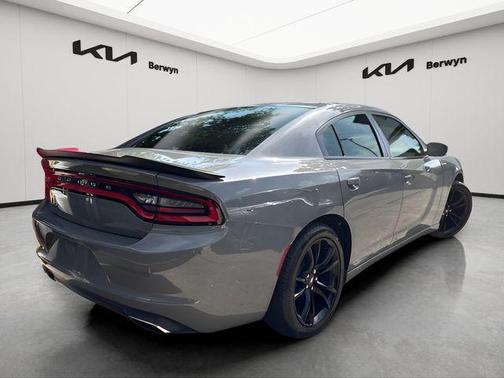 Destroyer Gray Clearcoat 2017 Dodge Charger SE