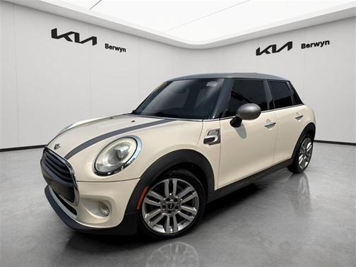 2017 MINI Hardtop Cooper