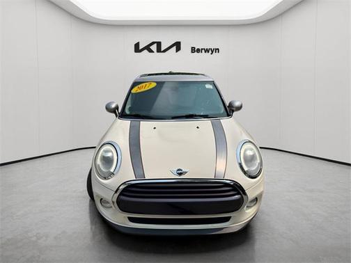 2017 MINI Hardtop Cooper