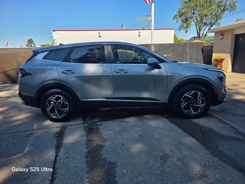 2024 Kia Sportage LX