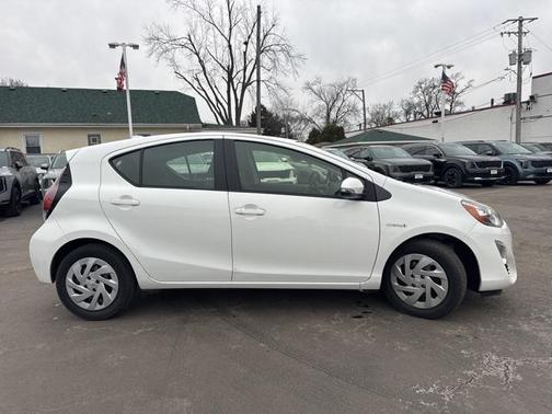 2016 Toyota Prius c Two