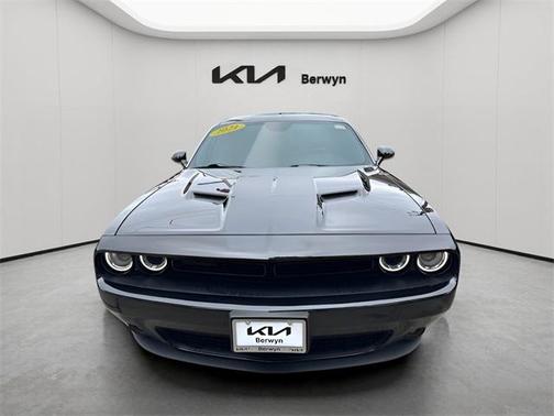2021 Dodge Challenger SXT