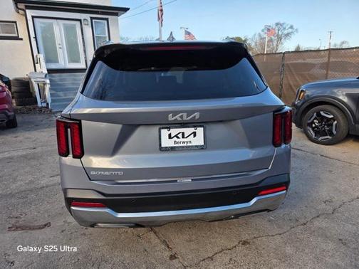2024 Kia Sorento S