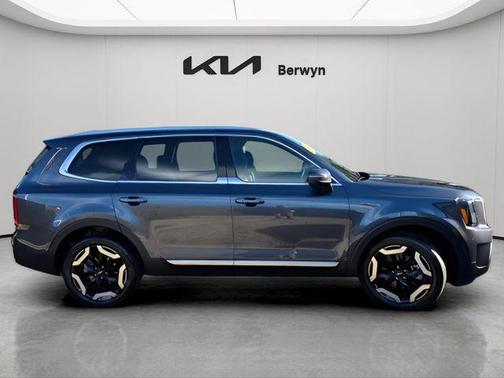 Gravity Gray 2023 Kia Telluride S